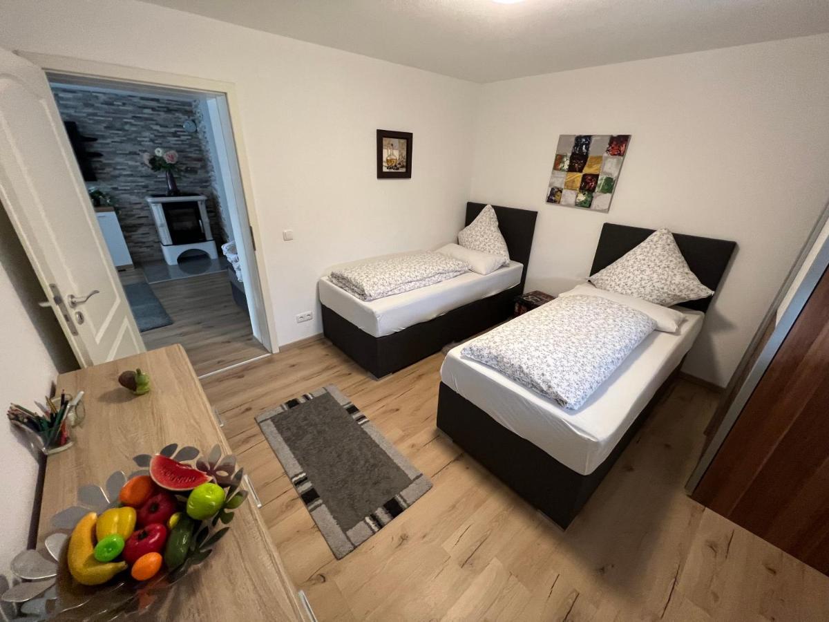 Terrassenwohnung In Estenfeld Bei Wuerzburg 외부 사진